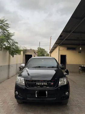 Toyota Hilux Vigo Champ G 2013