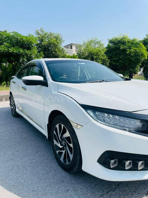 Honda Civic 2018 for Sale in Islamabad Image-1