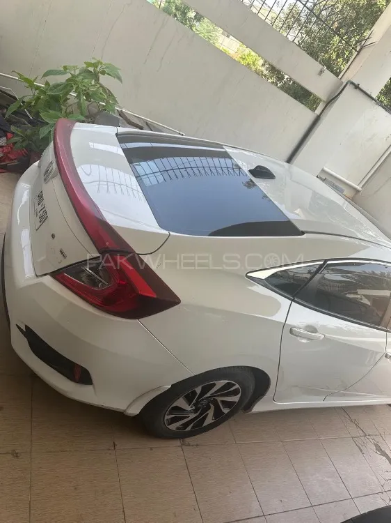 Honda Civic 2018 for Sale in Karachi Image-1