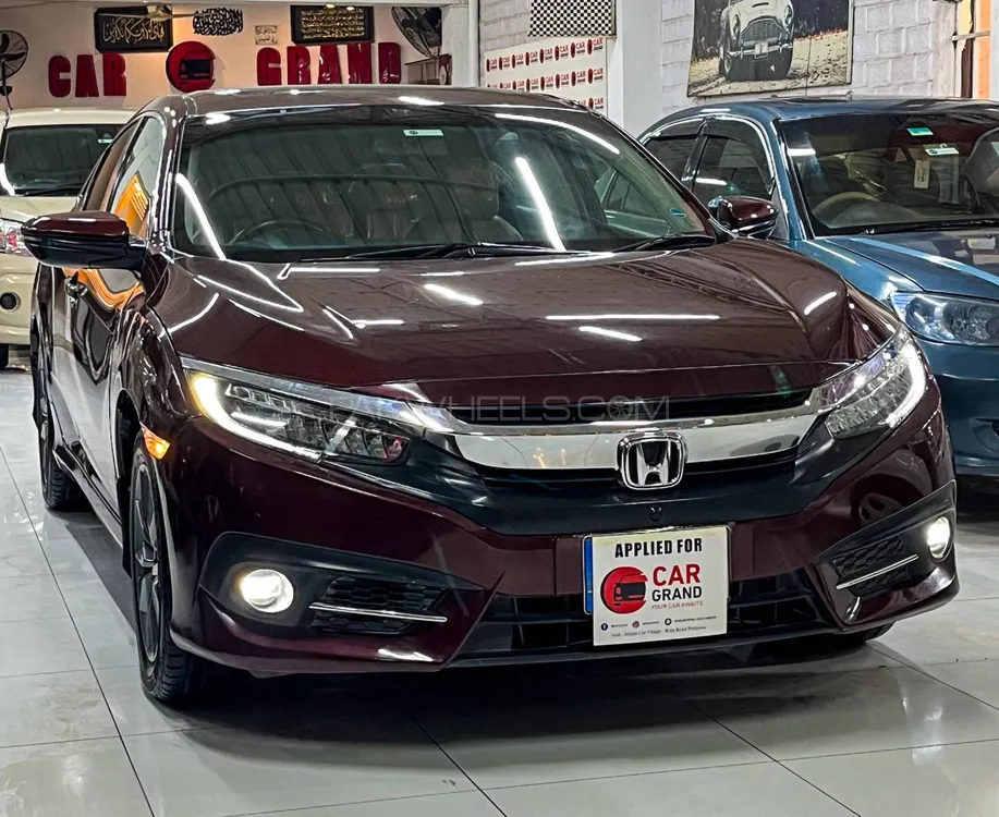 Honda Civic 2020 for Sale in Peshawar Image-1