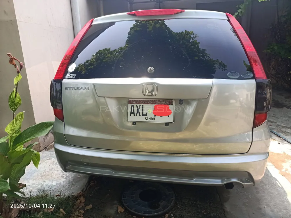 Honda Stream 2006 for Sale in Rahim Yar Khan Honda Stream 2006 for Sale in Rahim Yar Khan Image-4