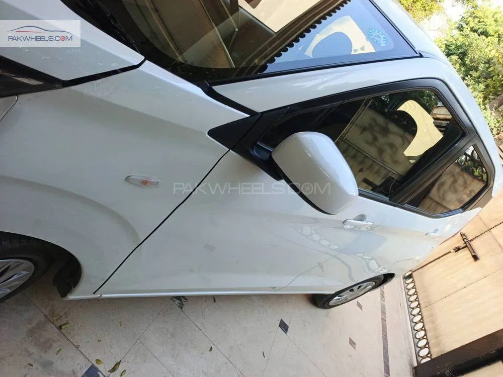 مٹسوبیشی ای کے ویگن 2021 for Sale in لاہور مٹسوبیشی ای کے ویگن 2021 for Sale in لاہور Image-3