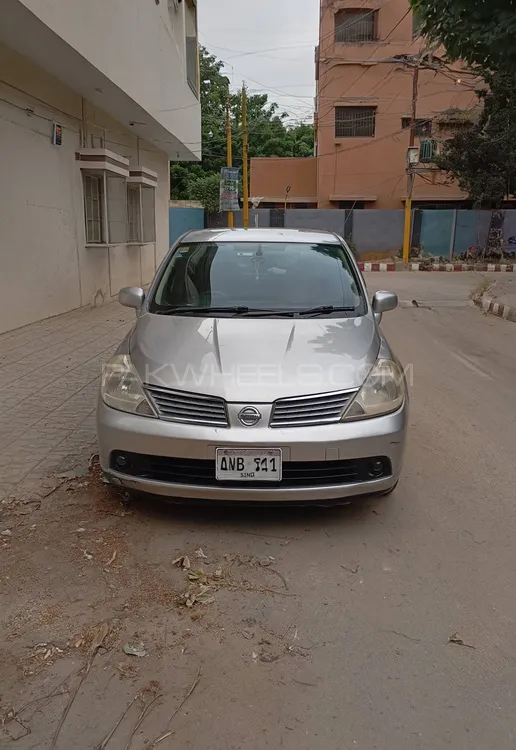 Nissan Tiida 2007 for Sale in Karachi Nissan Tiida 2007 for Sale in Karachi Image-1