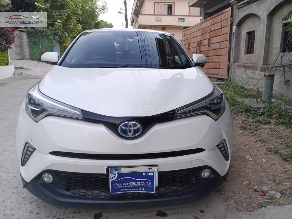 Toyota C-HR 2017 for Sale in Rawalpindi Image-1