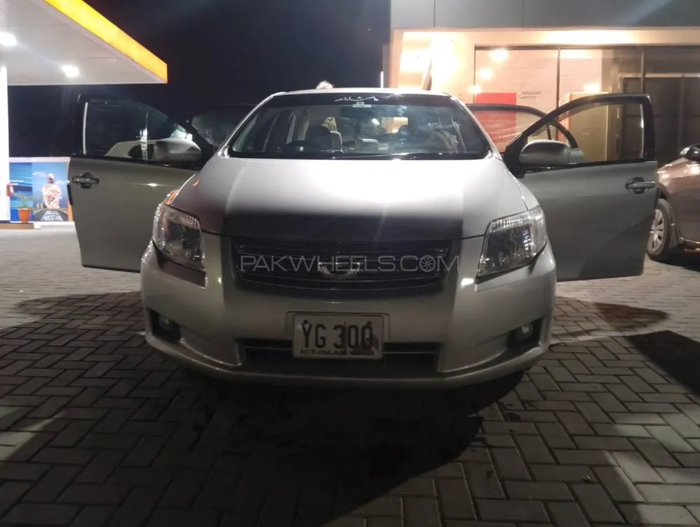 Toyota Corolla Axio 2008 for Sale in Islamabad Image-1