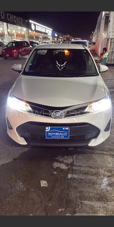 Toyota Corolla Fielder 2018 for Sale in Peshawar Image-1