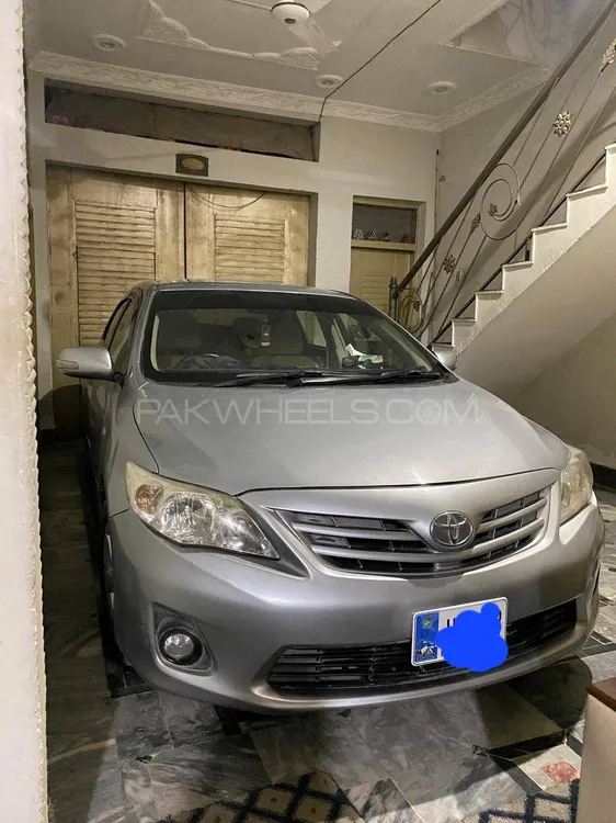 Toyota Corolla 2011 for Sale in Peshawar Image-1