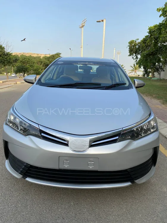 Toyota Corolla 2017 for Sale in Karachi Image-1