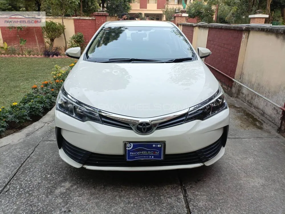 Toyota Corolla 2017 for Sale in Islamabad Image-1