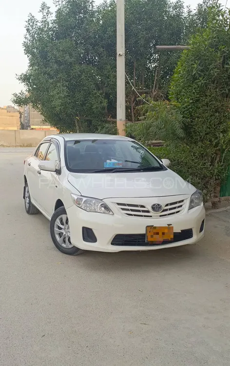 Toyota Corolla 2013 for Sale in Karachi Image-1