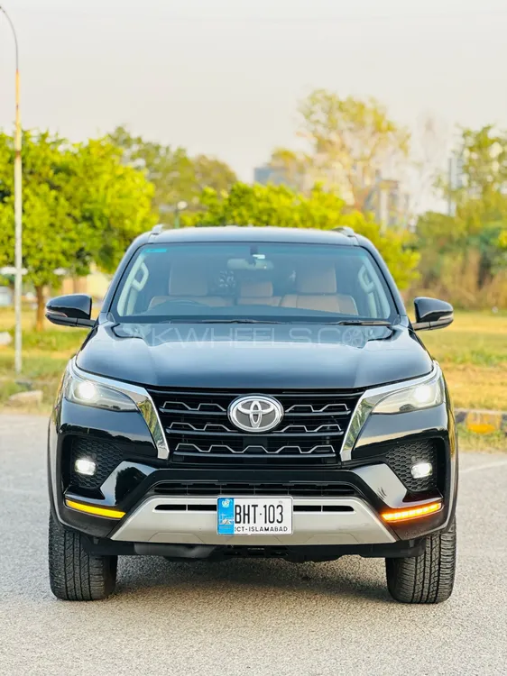 Toyota Fortuner 2021 for Sale in Islamabad Image-1
