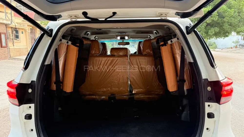 Toyota Fortuner 2021 for Sale in Karachi Toyota Fortuner 2021 for Sale in Karachi Image-14