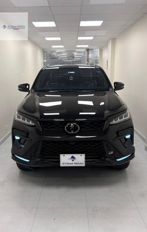 Toyota Fortuner 2023 for Sale in Karachi Image-1