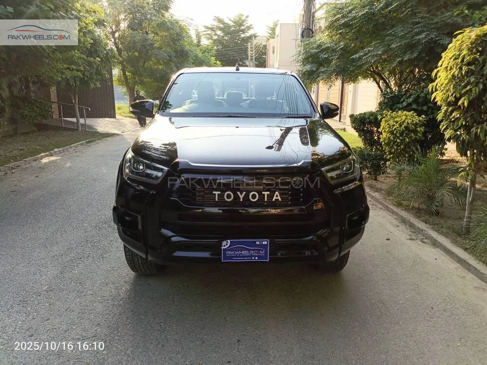ٹویوٹا ہائیلکس 2025 for Sale in لاہور Image-1
