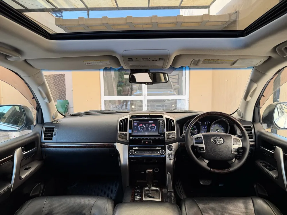 Toyota Land Cruiser 2012 for Sale in Islamabad Toyota Land Cruiser 2012 for Sale in Islamabad Image-10