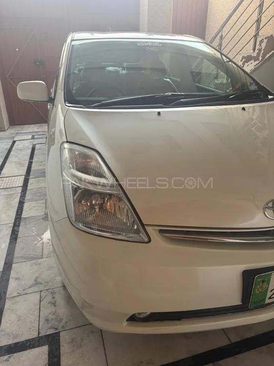 Toyota Prius 2007 for Sale in Mardan Image-1