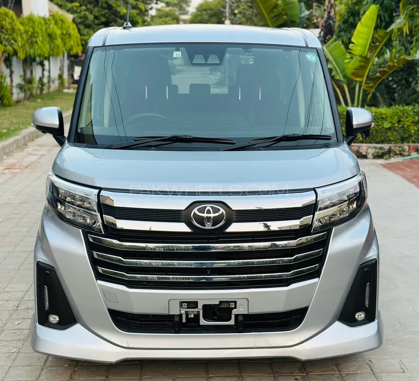 Toyota Roomy 2022 for Sale in Lahore Image-1