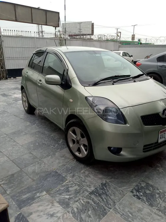 Toyota Vitz 2005 for Sale in Swabi Image-1