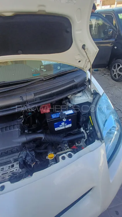 Toyota Vitz 2010 for Sale in Peshawar Toyota Vitz 2010 for Sale in Peshawar Image-9