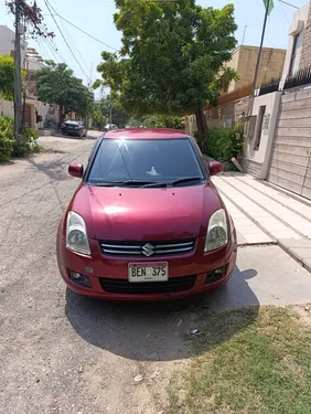 Suzuki Swift DLX 1.3 2015