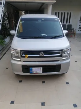 Suzuki Wagon R Custom Z Hybrid ZT 2017