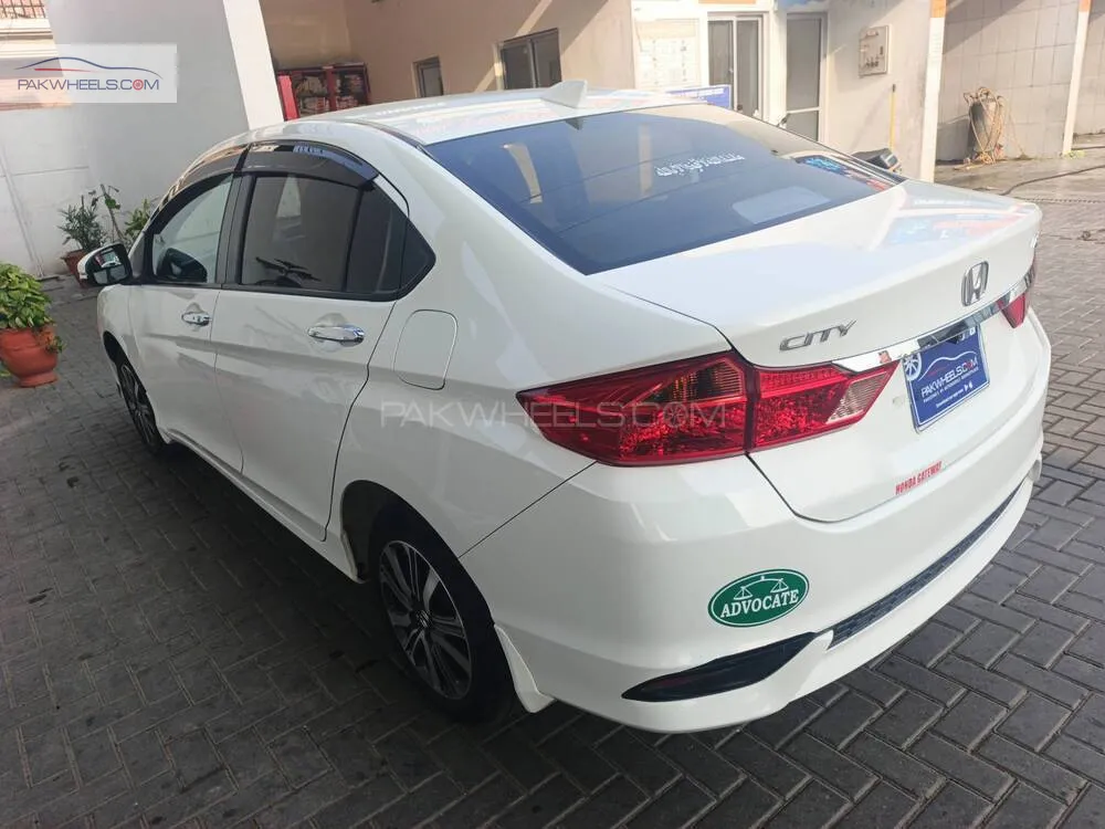 ہونڈا سٹی 2023 for Sale in لاہور ہونڈا سٹی 2023 for Sale in لاہور Image-5