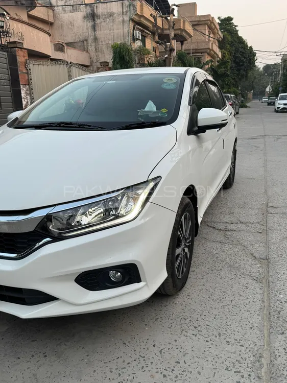 Honda City 2025 for Sale in Lahore Honda City 2025 for Sale in Lahore Image-5