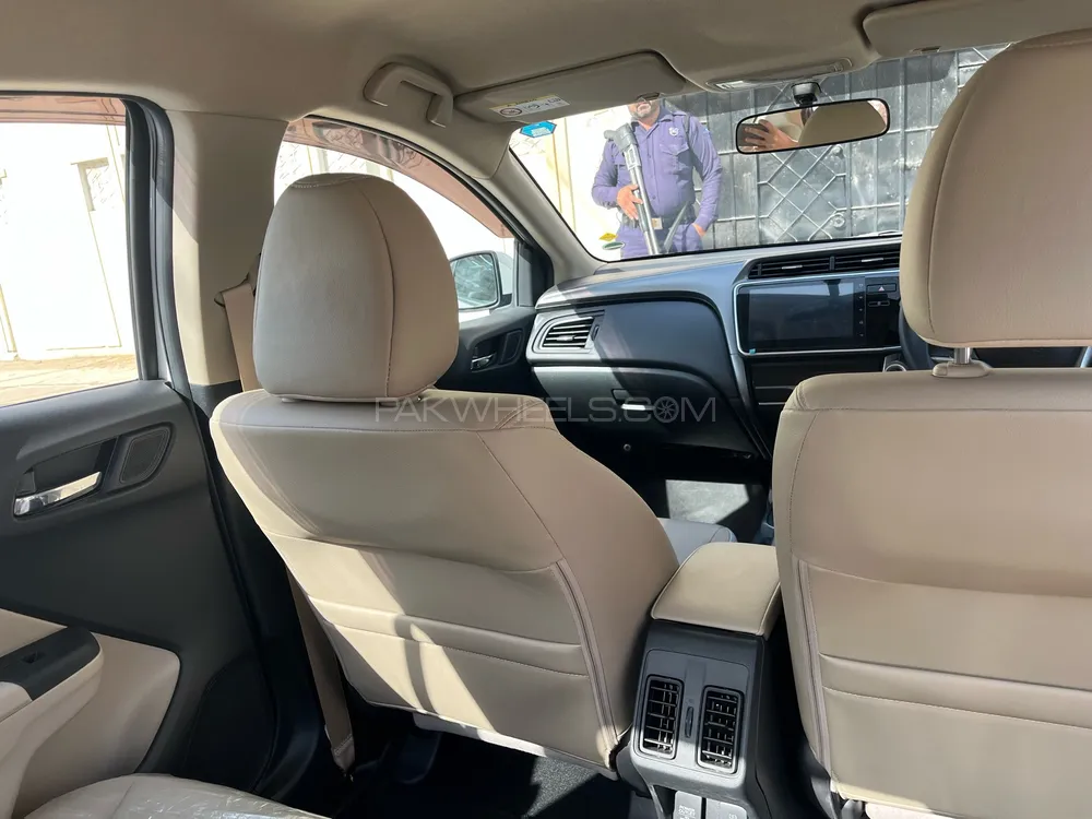 Honda City 2025 for Sale in Karachi Honda City 2025 for Sale in Karachi Image-6