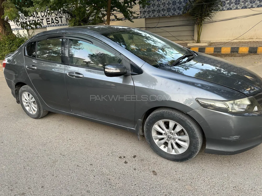 Honda City 2013 for Sale in Karachi Image-1