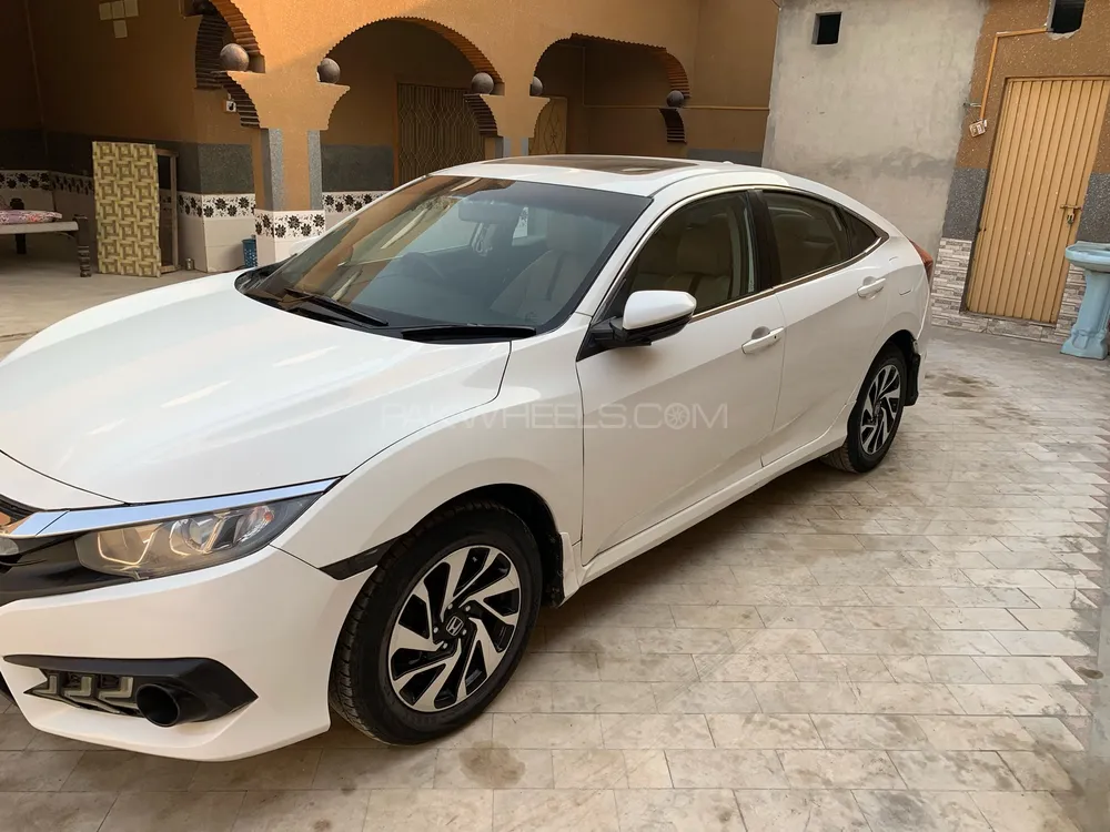 Honda Civic 2016 for Sale in Peshawar Image-1