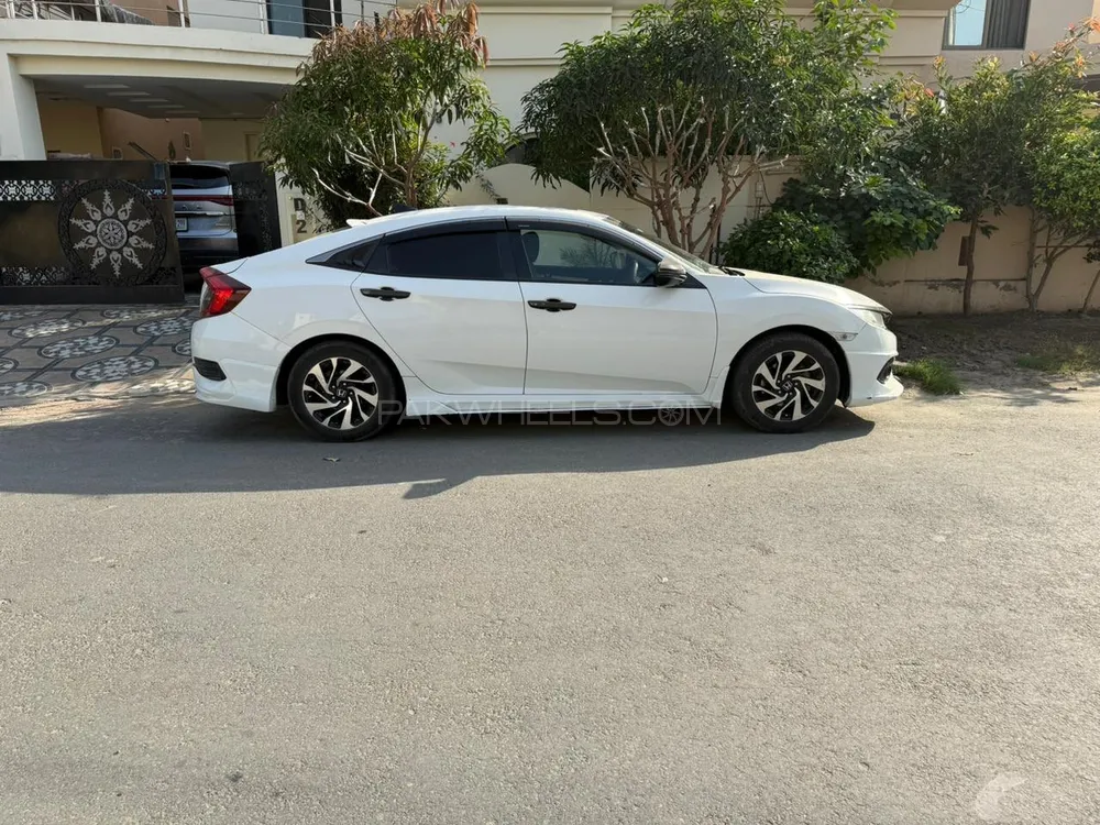 Honda Civic 2018 for Sale in Multan Image-1