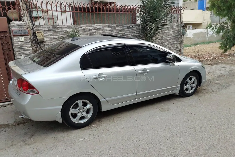 Honda Civic 2011 for Sale in Karachi Image-1