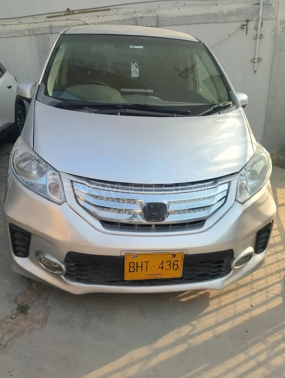 Honda Freed 2013 for Sale in Karachi Image-1