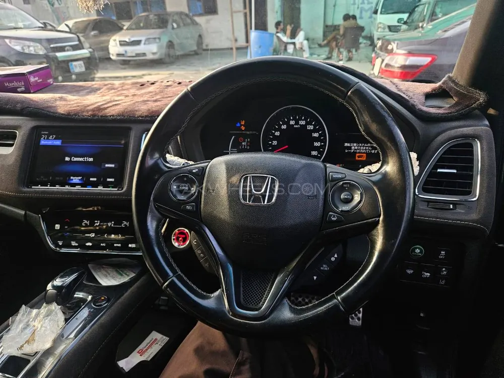 Honda Vezel 2018 for Sale in Abbottabad Honda Vezel 2018 for Sale in Abbottabad Image-7