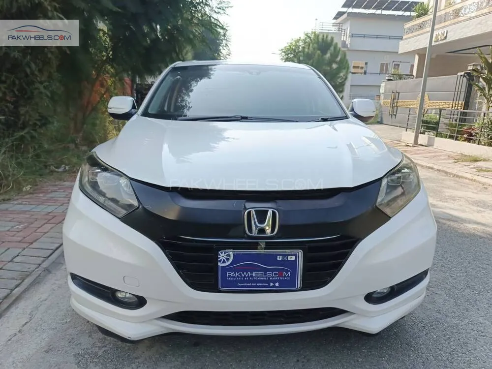 Honda Vezel 2014 for Sale in Islamabad Image-1