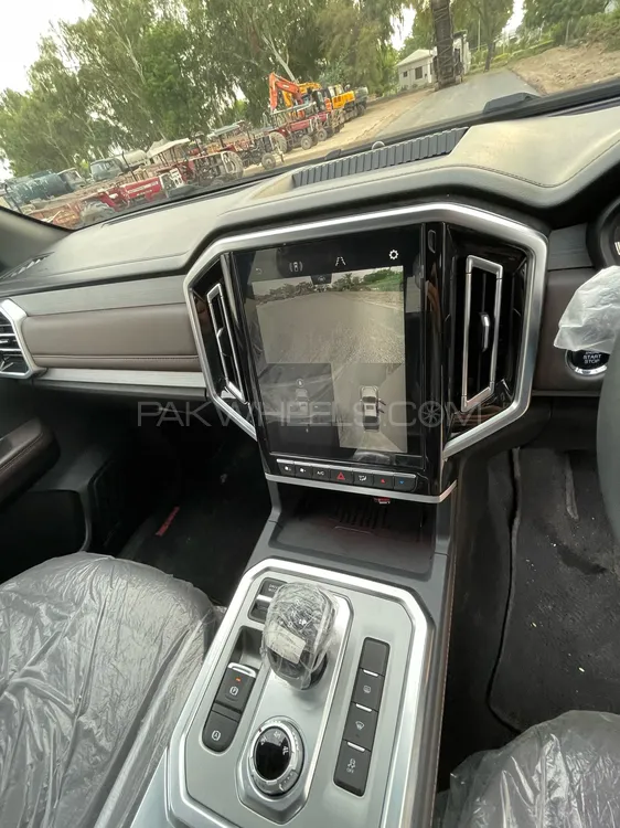 JAC T9 2025 for Sale in Rahim Yar Khan JAC T9 2025 for Sale in Rahim Yar Khan Image-9