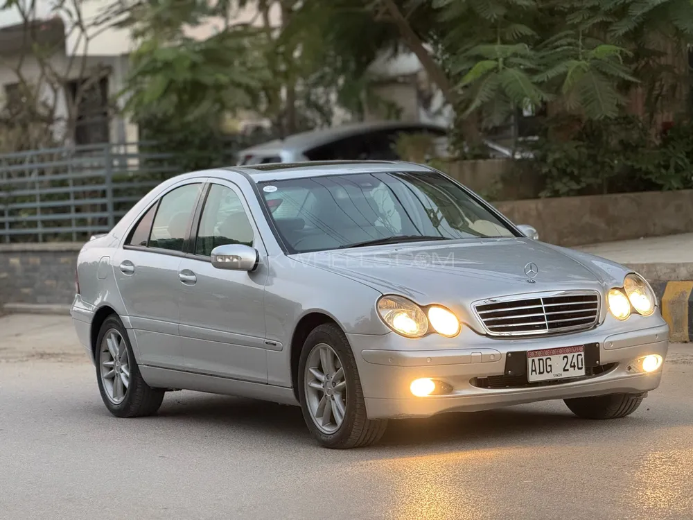 Mercedes Benz C Class 2001 for Sale in Karachi Mercedes Benz C Class 2001 for Sale in Karachi Image-2