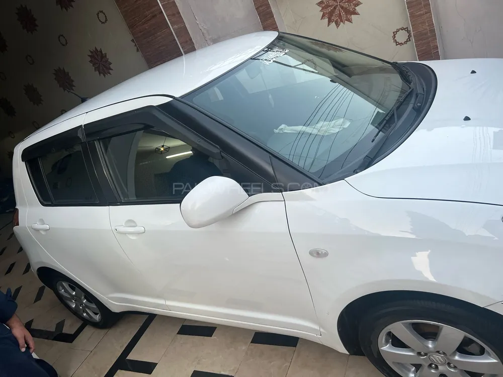Suzuki Swift 2021 for Sale in Muzaffarabad Image-1
