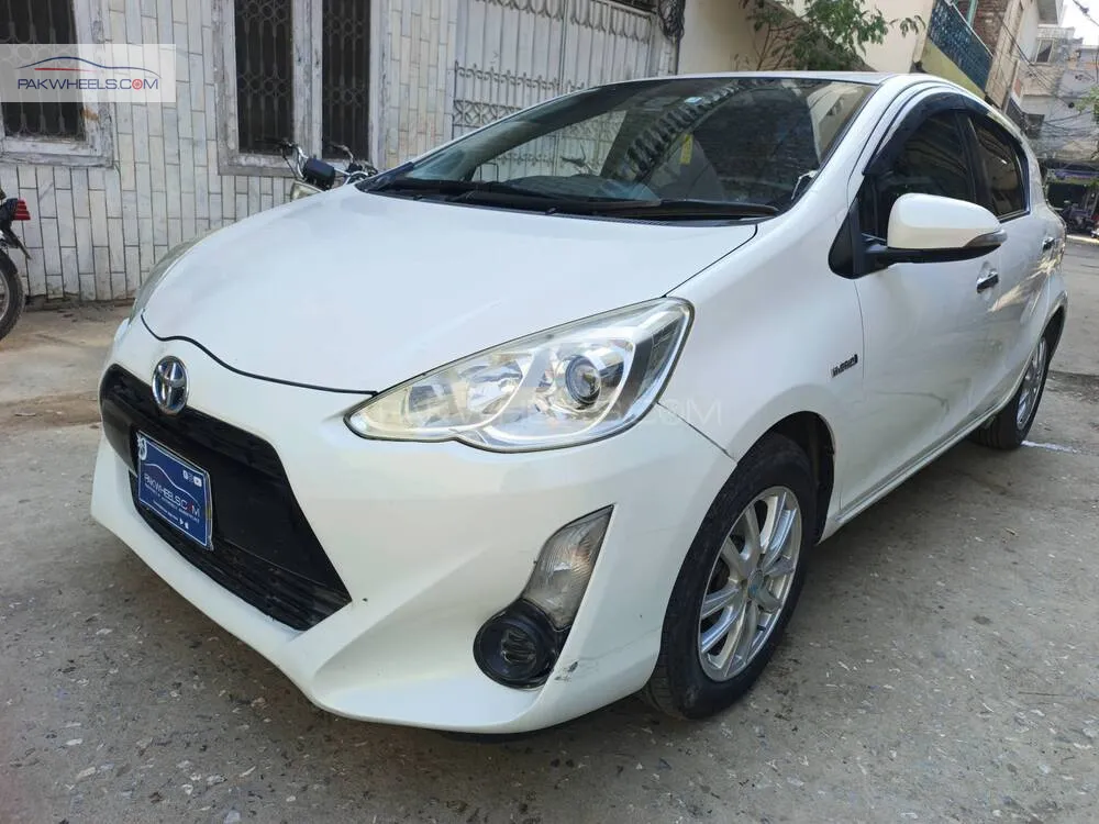 Toyota Aqua 2017 for Sale in Islamabad Toyota Aqua 2017 for Sale in Islamabad Image-3