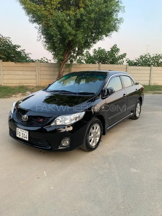 Toyota Corolla 2014 for Sale in Lahore Image-1
