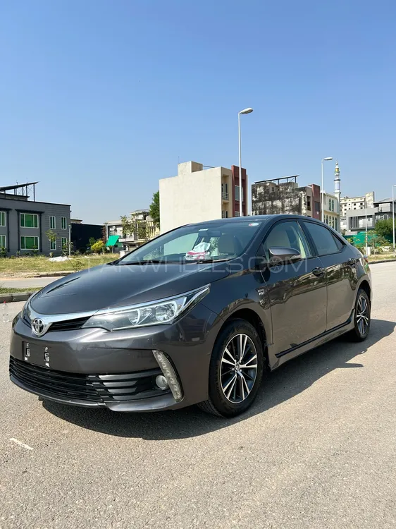 Toyota Corolla 2018 for Sale in Peshawar Image-1