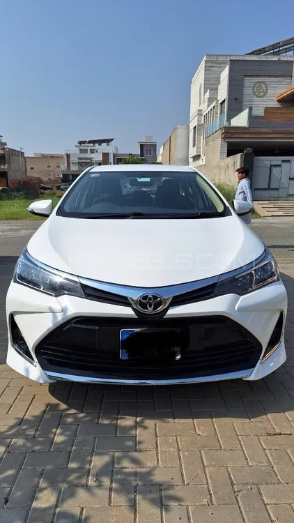 Toyota Corolla 2021 for Sale in Faisalabad Image-1