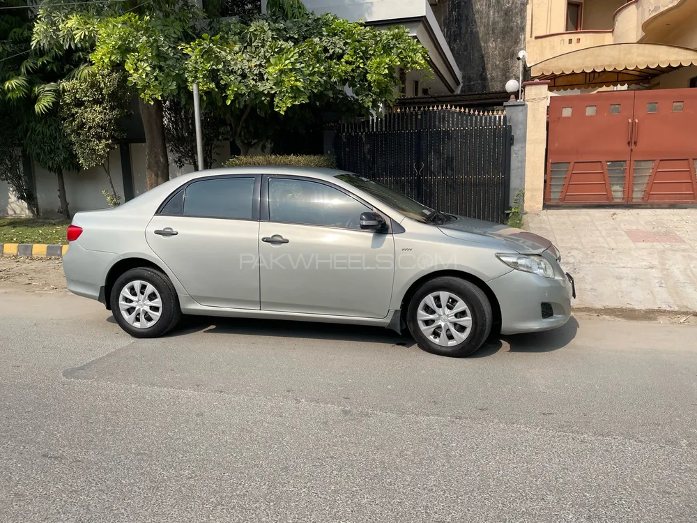 Toyota Corolla 2010 for Sale in Lahore Image-1