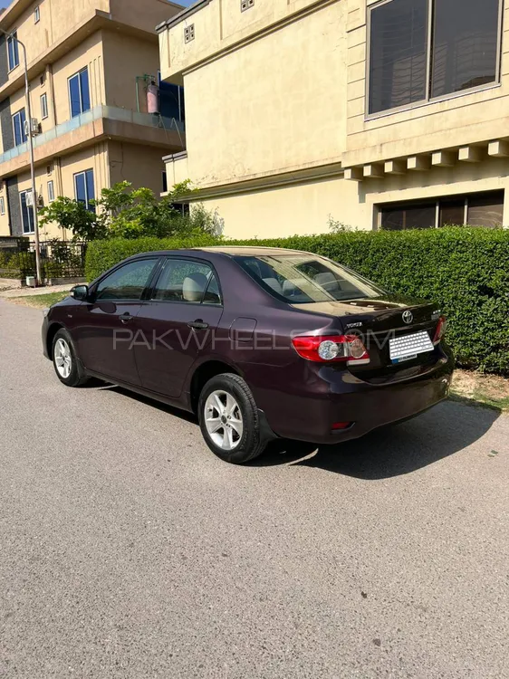 Toyota Corolla 2012 for Sale in Islamabad Image-1