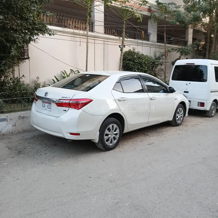 Toyota Corolla 2017 for Sale in Karachi Image-1