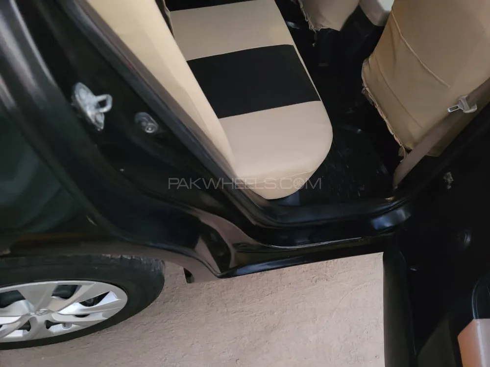 Toyota Corolla 2017 for Sale in Lahore Toyota Corolla 2017 for Sale in Lahore Image-8