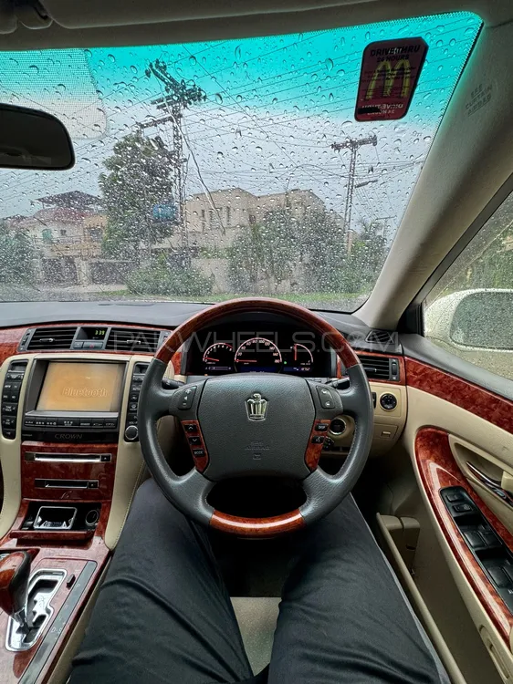 Toyota Crown 2005 for Sale in Lahore Toyota Crown 2005 for Sale in Lahore Image-8
