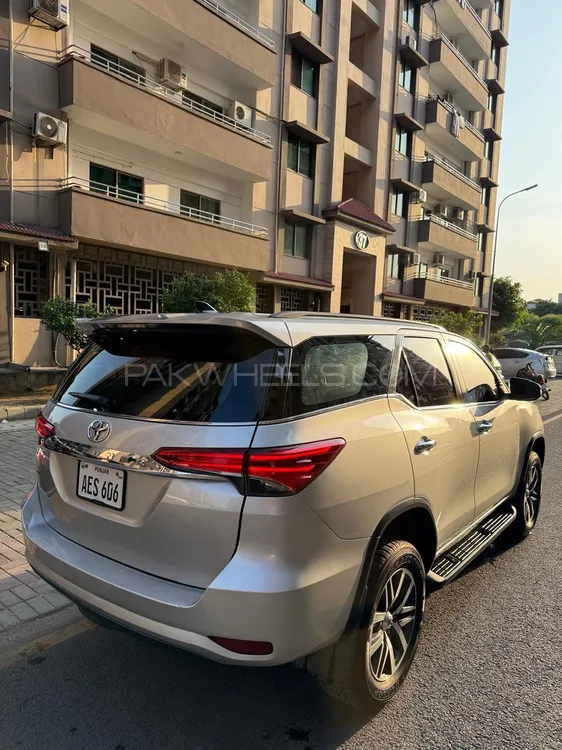 Toyota Fortuner 2019 for Sale in Lahore Image-1