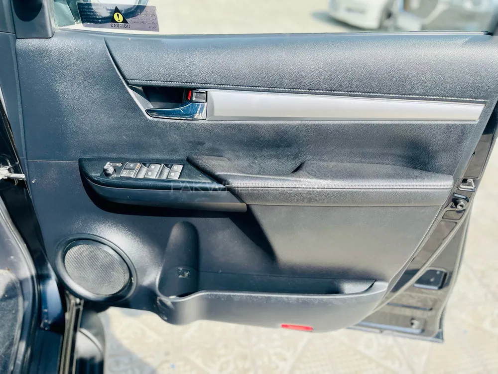 Toyota Hilux 2022 for Sale in Islamabad Toyota Hilux 2022 for Sale in Islamabad Image-12