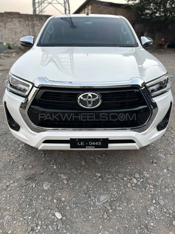 Toyota Hilux 2021 for Sale in Peshawar Image-1